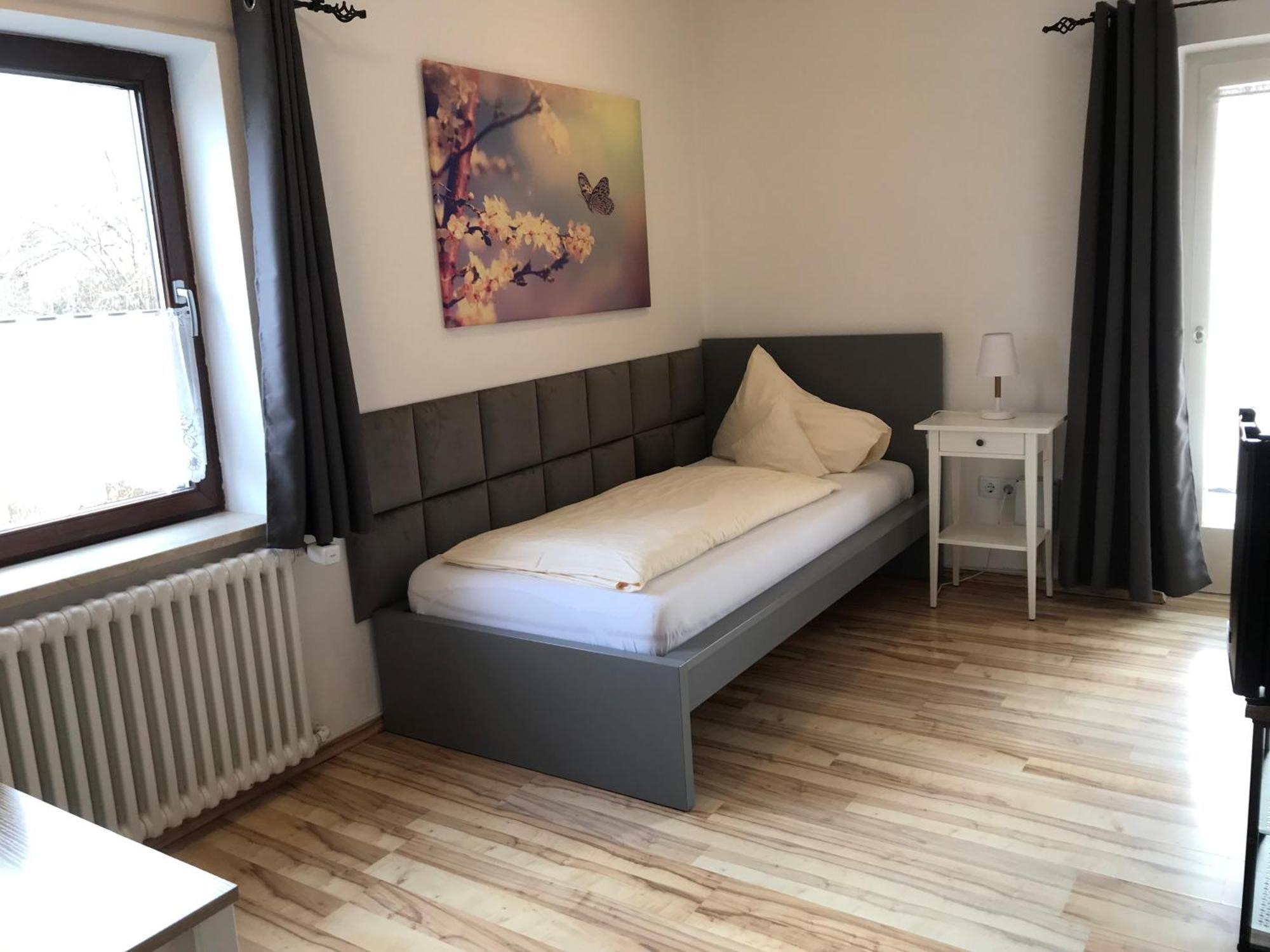 Abendruhe Hotel - Kontaktloser Check In Oberhaching Esterno foto
